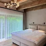 Chalet Roubenka Pod Hvezdami