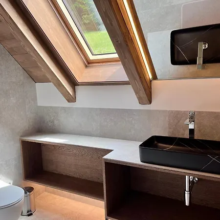 Roubenka Pod Hvezdami Chalet